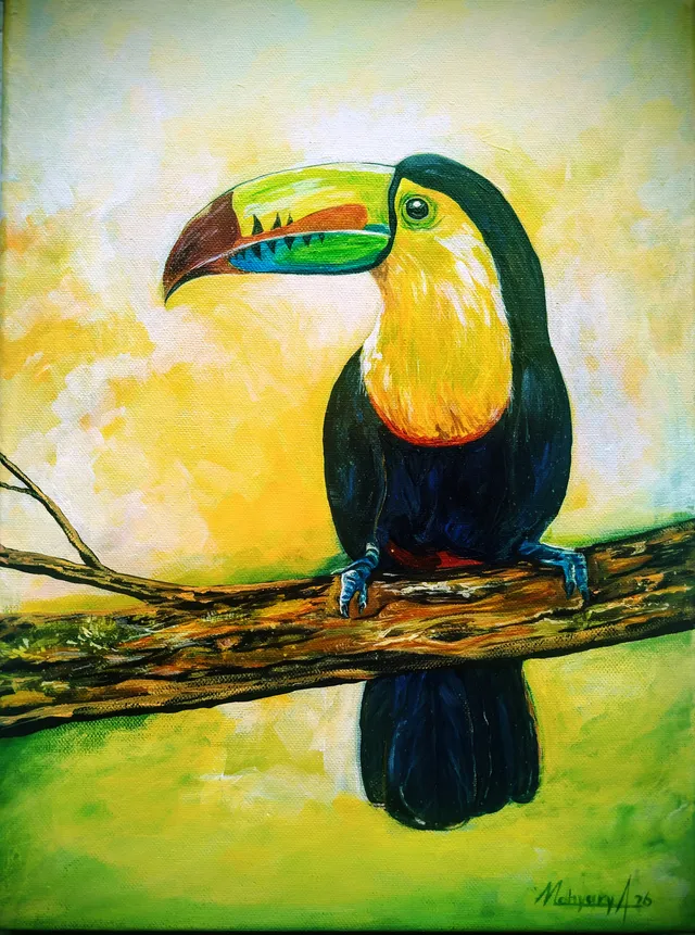 Un tucán de pico multicolor observa desde una rama, ícono de la fauna costarricense.